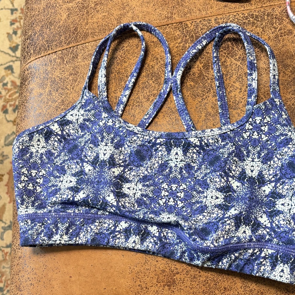 Gaiam Women's Strappy Sports Bra - Blue Pattern